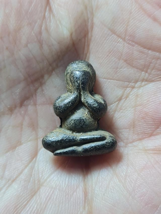 พระปิดตา เนื้อชิน ไม่ทราบที่