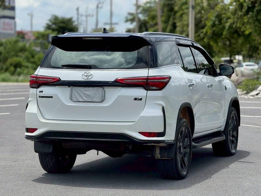 2022 TOYOTA FORTUNER Legender RWD 2.8 4WD รุ่นพิเศษ 60th รถใหม่ ไมล์น้อย