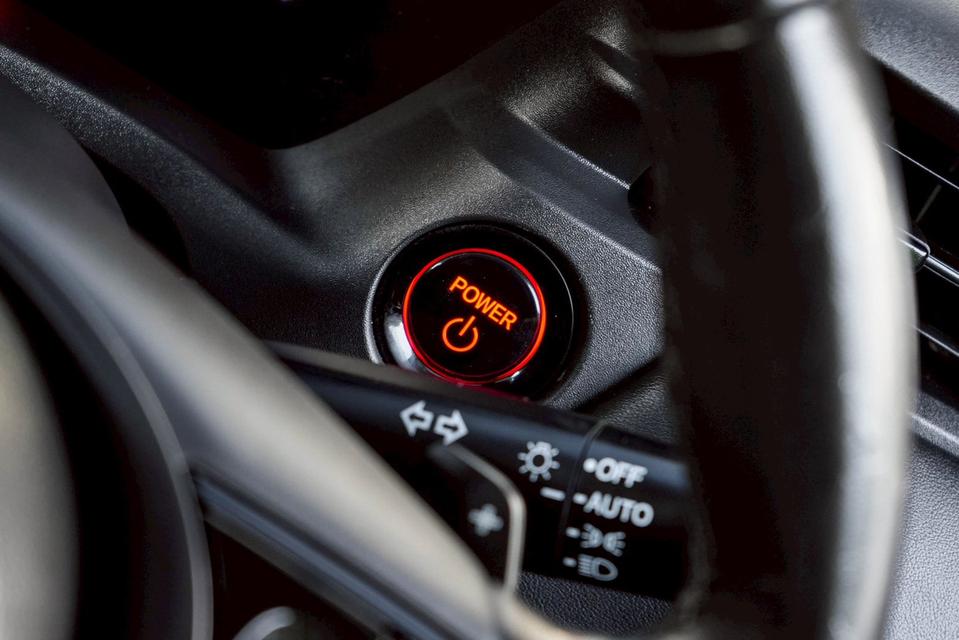 HONDA HR-V 1.5 E e:HEV AT 2023ไมล์ 109,xxx km. !! ราคา 659,000 บาท 15