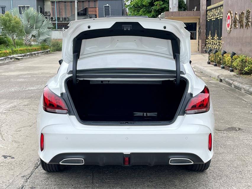 MG 5 1.5 X SUNROOF ปี 2022 สภาพป้ายแดง 11