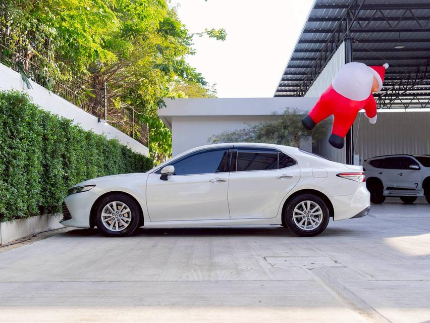 Toyota Camry 2.0G ปี 2019 (เข้าศูนย์ทุกระยะ) เจ้าของเดียว สภาพสวย สีเดิมทุกจุด ยางปี 2024 6