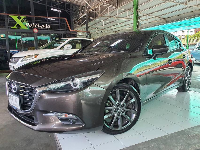 Mazda 3 รุ่น 2.0 S Sports 5ประตู Auto ปี2018 สีน้ำตาล รถมือ1 
