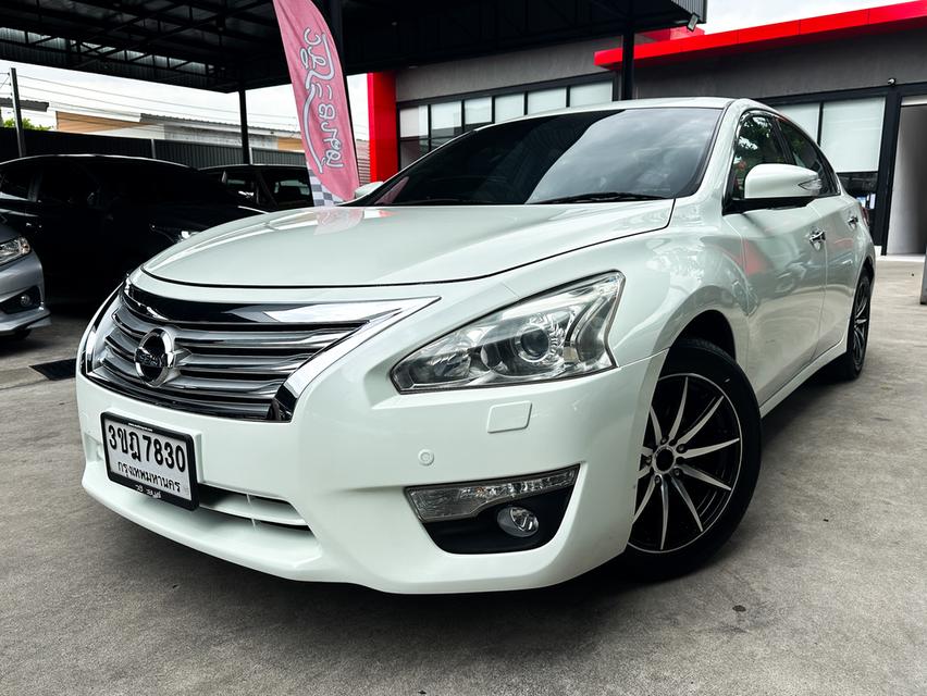 ขายรถ Nissan Teana 2.5XV Sedan ปี 2014 สีขาว เกียร์ออโต้