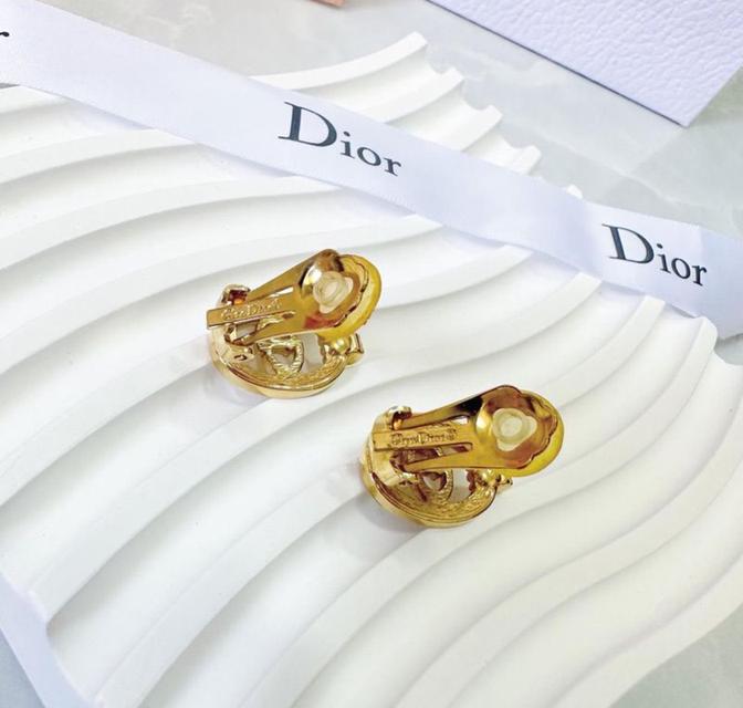 ปล่อยต่างหู Dior 3