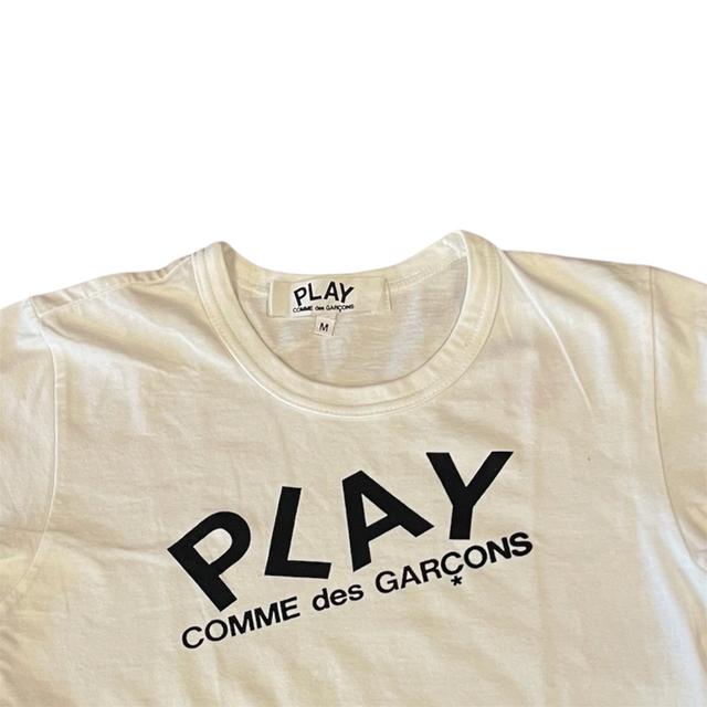 play Comme des garcons