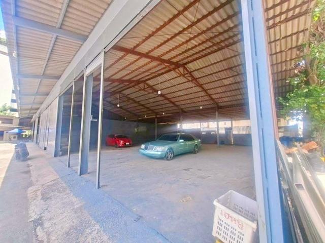 รพ.บางจาก3 1.3 กม. ตลาดบางโพงพาง 1.4 กม.หาของกินง่าย แยกพระรามที่ 3 ให้เช่าเป็นโกดังเก็บของ 102ตร.ม. วิวแม่น้ำเจ้าพระย 7