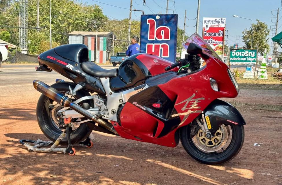 Suzuki Hayabusa 1300 สีแดง ปี 2004