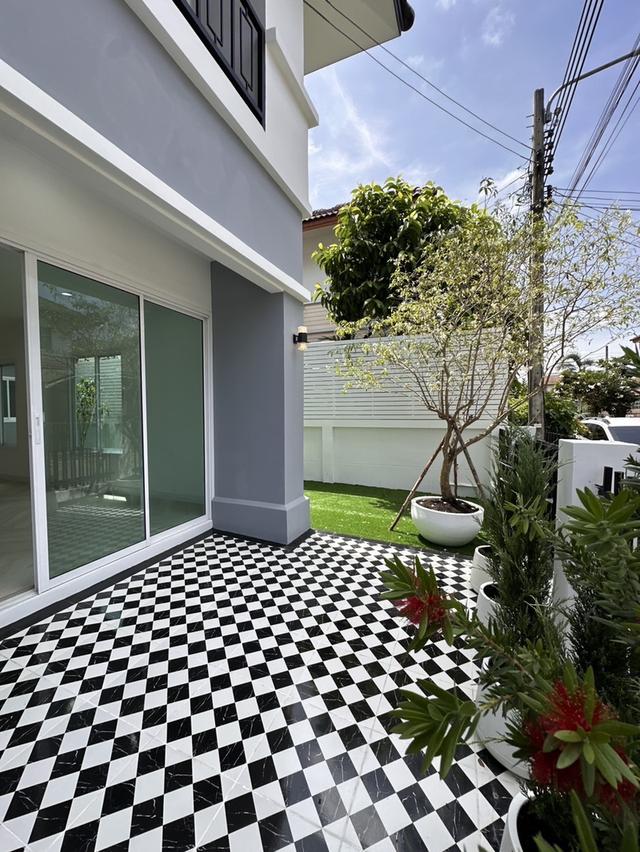 บ้านเดี่ยว renovateใหม่ 50.20 ตรว. ลาดพร้าว101แยก42 ม.วาสินี กทม ใกล้รถไฟฟ้า 3