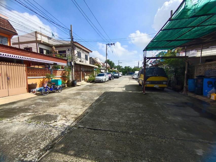 ขายบ้านแฝด 2 ชั้นเพชรเกษม 112 ทำเลดี เดินทางสะดวกสำหรับครอบครัวมองหาความสงบ 2