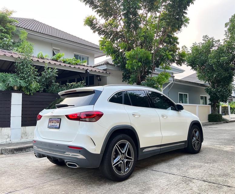 รหัสรถ AP2244 Benz GLA200 AMG ปี 2022 สีขาว