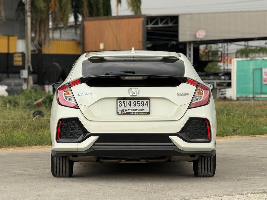 HONDA CIVIC FK 1.5 TURBO สีขาว ปี 2017 เกียรออโต้ รูปที่ 10