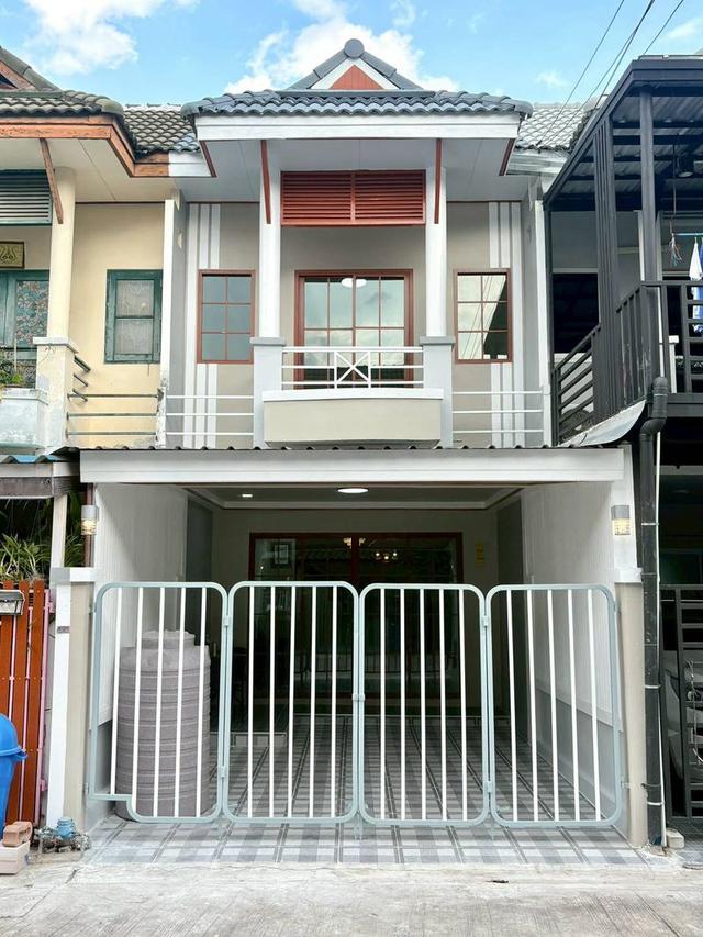 หมู่บ้านดิเอมเมอรัลด์พาร์ค2 ทำเลชัยพฤกษ์ ราชพฤกษ์ทาวน์เฮ้าส์ 2 ชั้น ตกแต่งใหม่พร้อมอยู่ ทำเลดีสามารถไปได้หลายเส้นทาง ราชพฤกษ์&ชัยพฤกษ์&ถนน345 1