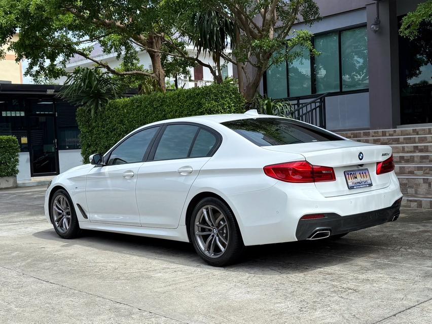 2020 BMW 520D MSPORT G30 รถมือเดียวออกป้ายแดง รถวิ่งน้อย เข้าศูนย์ทุกระยะ ไม่เคยมีอุบัติเหตุครับ 6