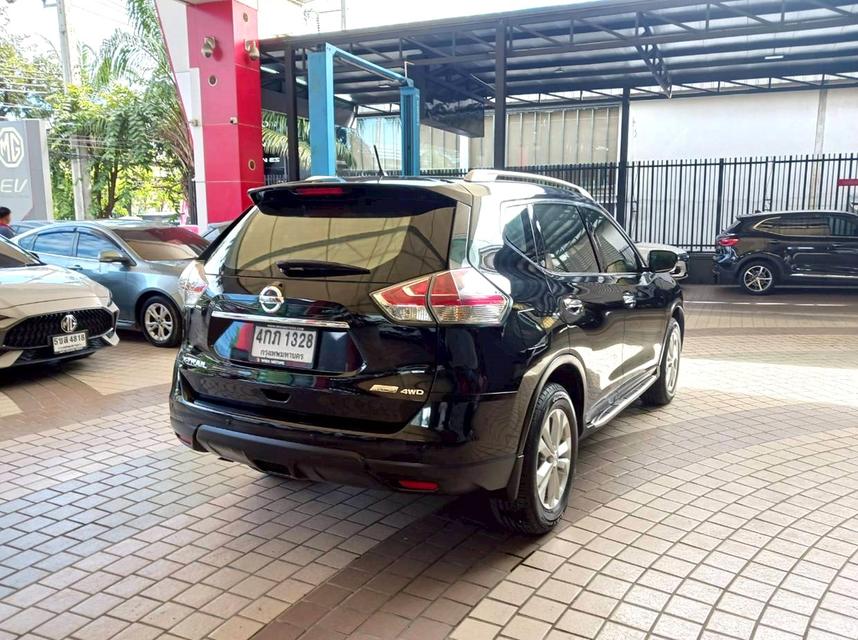 2015 Nissan X-Trail 2.0V 4WD รถสวยมือเดียวพร้อมใช้ 2