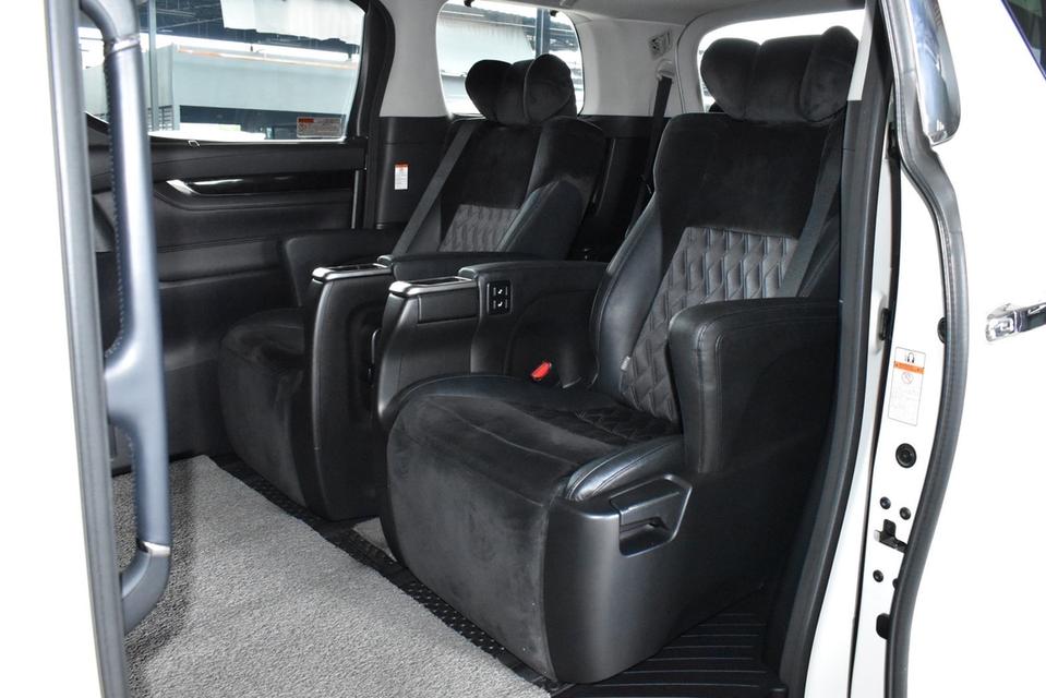 Toyota Alphard SC ปี 2015 รหัส BM932 17