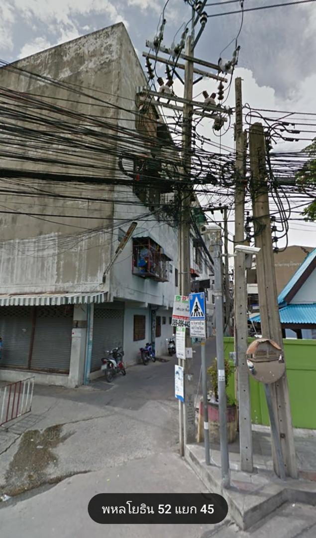 โครงการแฟลตสะพานใหม่ ห้องชุดเลขที่ 306 ชั้นที่ 3 ถนนพหลโยธิน ซอยพหลโยธิน 52 คลองถนน เขตบางเขน 8