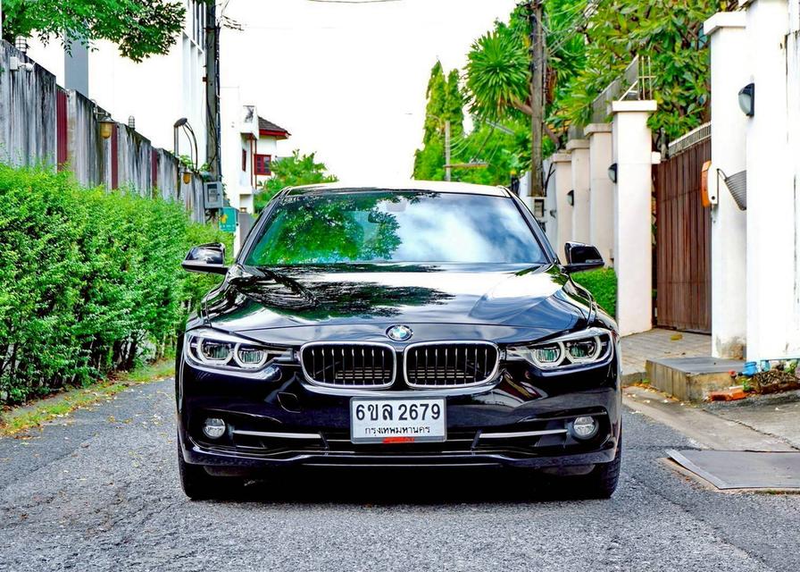 Bmw 330e iconic f30 ปี 2017 จด 2018 2
