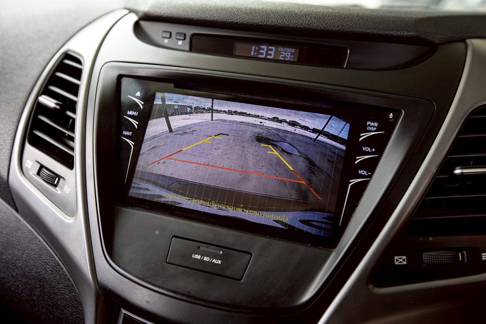 Hyundai Elantra 1.8 รุ่นท๊อป ปุ่มสตาท์ ปี 2015 สีน้ำเงิน เกียร์ออโต้   18