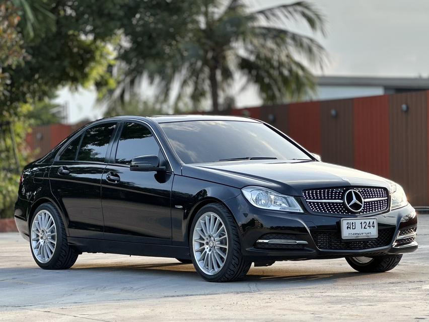 รหัสรถ PAT1244 Benz C200 1.8 CGI Blue Efficiency Amg (W204) 2012