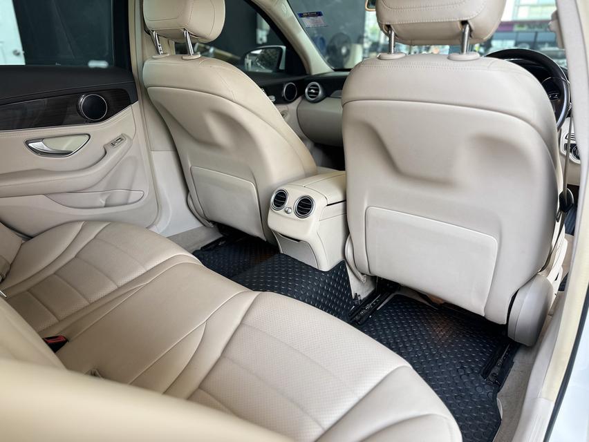 Mercedes benz c180 w205 รูปที่ 20