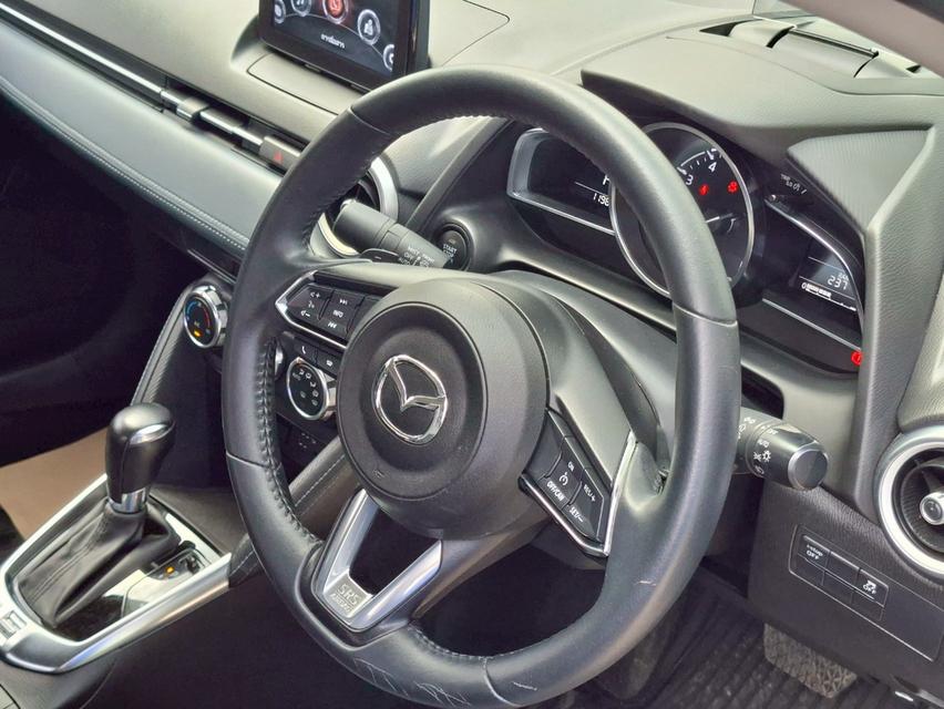 Mazda2 6