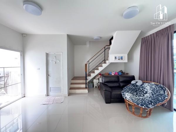 หมู่บ้าน พลีโน่ ราชพฤกษ์ ทาวน์เฮ้าส์หลังมุม สภาพพร้อมเข้าอยู่ ทิศเหนือรับลม ไม่ร้อนแดดบ่าย 3