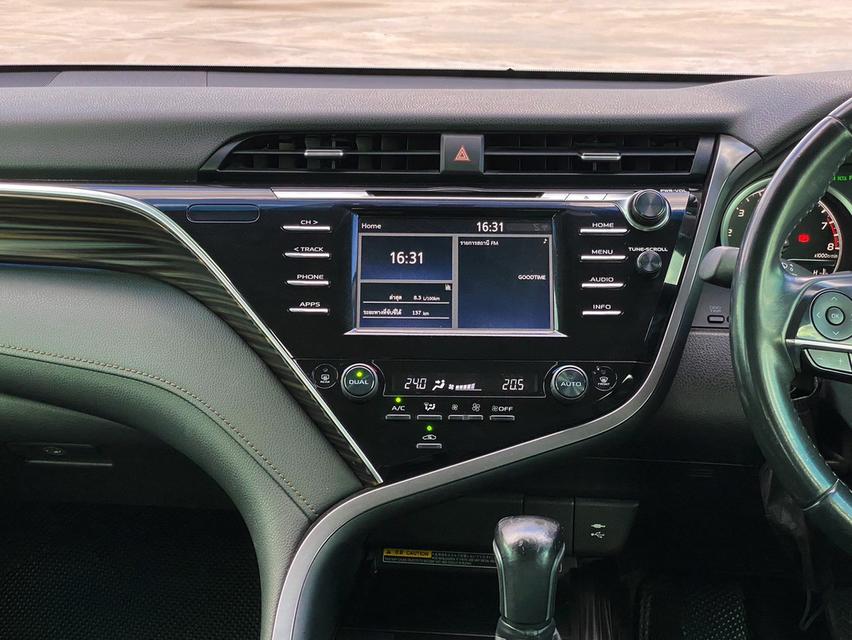 Toyota Camry 2.5G ปี20 10