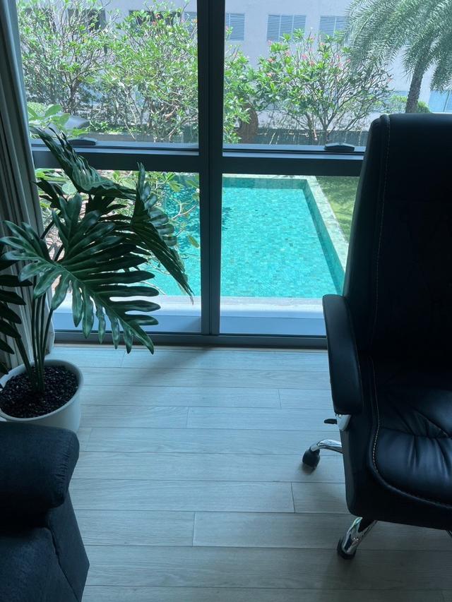 ขาย/ให้เช่าคอนโด The Room Sukhumvit 21 ชั้น 5 แต่งครบ พร้อมเข้าอยู่ ใกล้ BTS อโศก / MRT สุขุมวิท 4