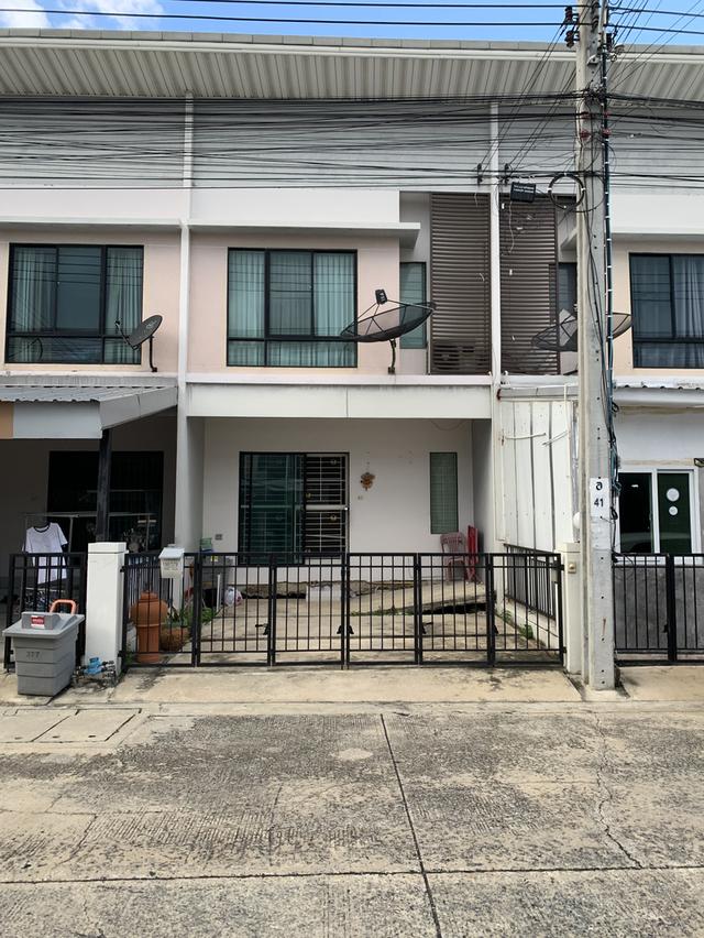 ขายบ้าน โมดิ วิลล่า บางบัวทอง (สมบัติบุรี)
