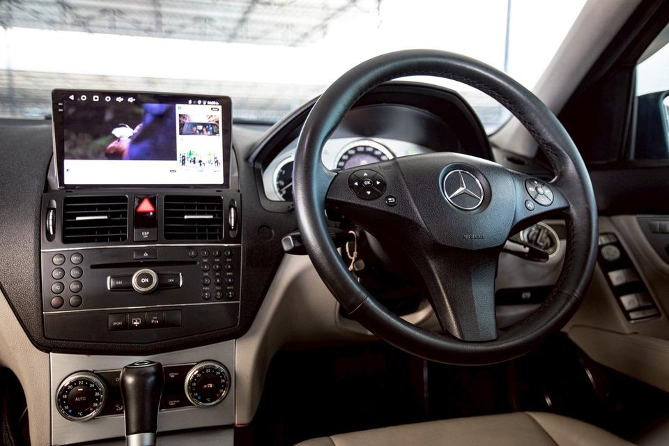 Benz C250 ปี 2013 สีรถสวย สภาพดีมากๆ  16