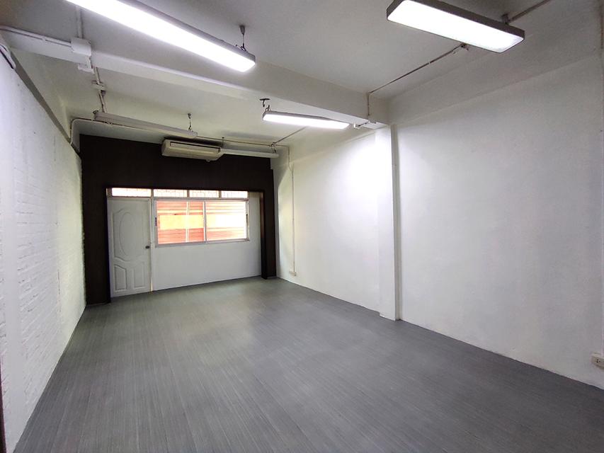 ขายตึกแถว 4.5 ชั้น ติดรถไฟฟ้า BTS สายหยุด พหลโยธิน 69 ทำเลดีสุดในย่านนี้ 14