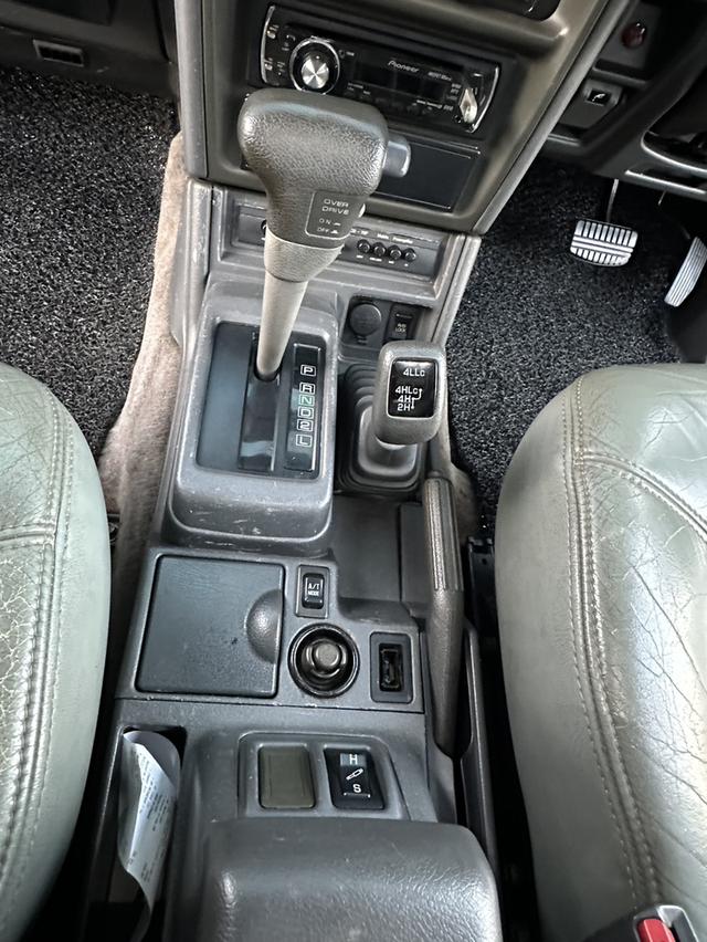 ขาย Mitsubishi Pajero Shogun ปี1989 เครื่อง 2,800 cc.เทอร์โบ 4M40 ดีเซล เกียร์ออโต้ 4WD 11