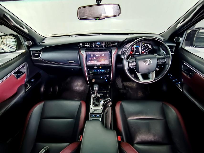 FORTUNER LEGENDER 2.4 V 4WD ปี 2021 ✅ ฟรีค่าจัด-ค่าโอน ✅ ฟรีประกันภัย ✅ ฟรี พรบ 14