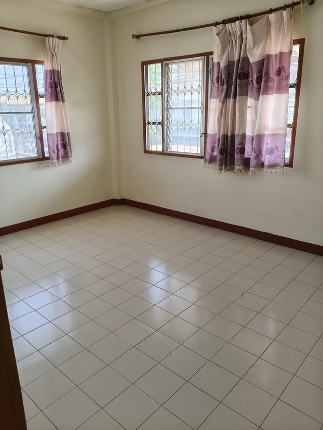 ให้เช่าบ้าน หมู่บ้านพระปิ่น 3 8