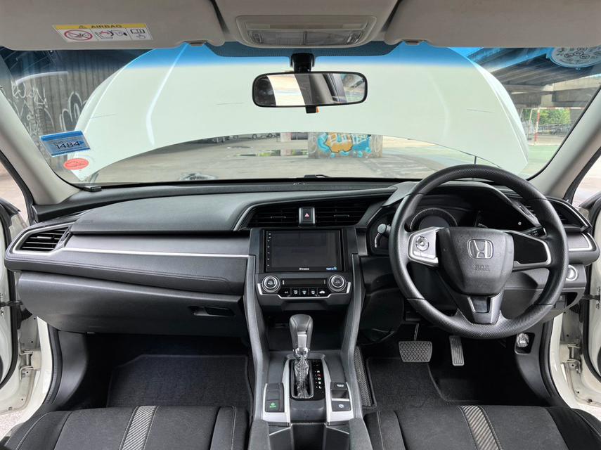 รูป Honda Civic FC 1.8 E i-VTEC auto ปี 2016  5