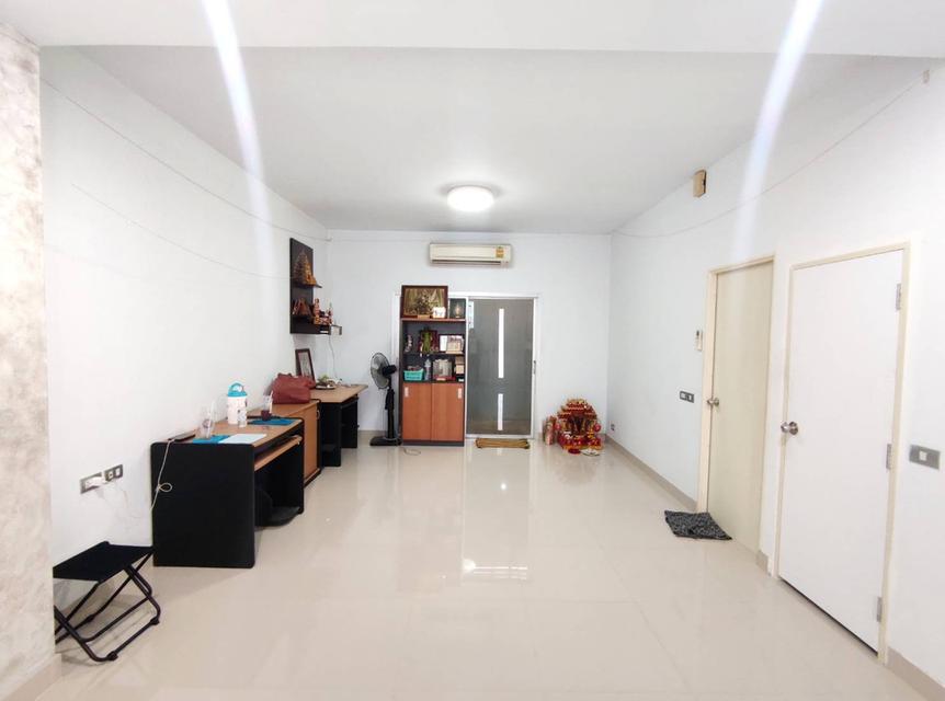 โนวาอาร์ท ทาวน์โฮม โซนประชาอุทิศ 131 ถูกสุดๆ หาบ้าน โซนทุ่งครุ ห้ามพลาดหลังนี้ 2