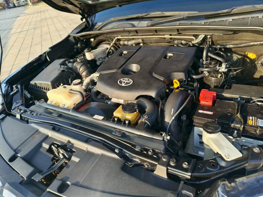 TOYOTA FORTUNER 2.4 V 4WD ปี 2019  15