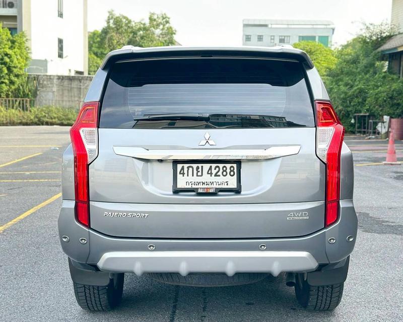 Mitsubishi Pajero Sport 2.4GT Premium Auto 4x4 สีเทา ปี 2015 7