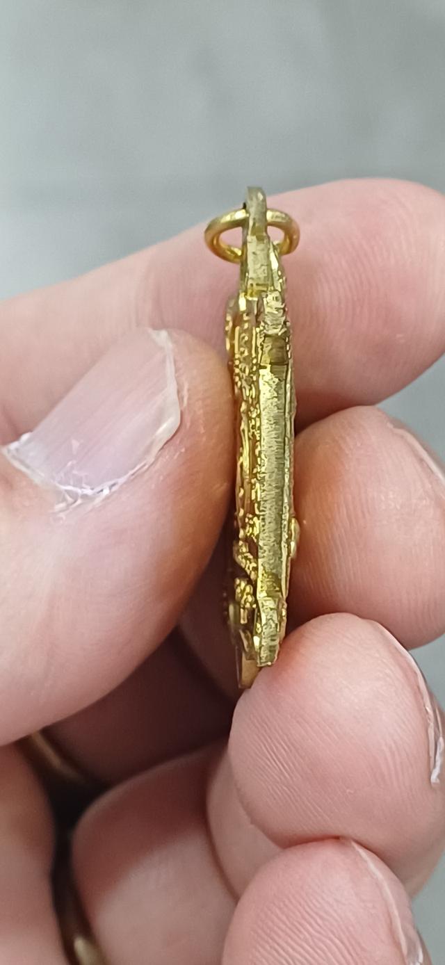 เหรียญ หลวงปู่ปั่น วัดหนองกระทุ่ม อ.กำแพงแสน จ.นครปฐม ปี62 รุ่นพญาเต่าเรือน รุ่นรวยไม่หยุด กะไหล่ทอง โค้ต ๓๑๕๑ รูปย่อยที่ 3