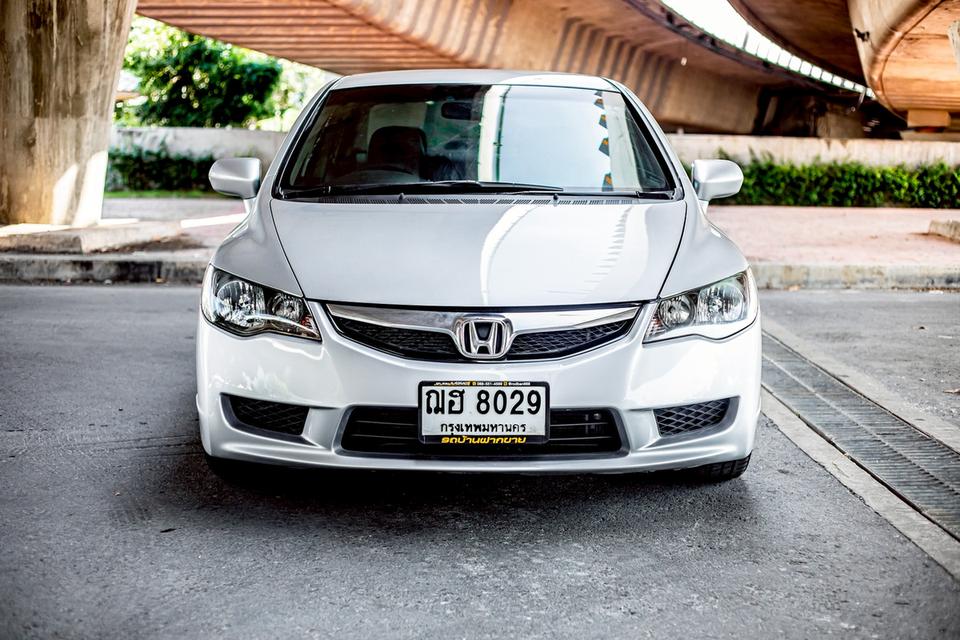 Honda Civic Fd MNC 1.8S AS สีเทา ปี 2009 มือเดียวป้ายแดง สภาดีมากๆ