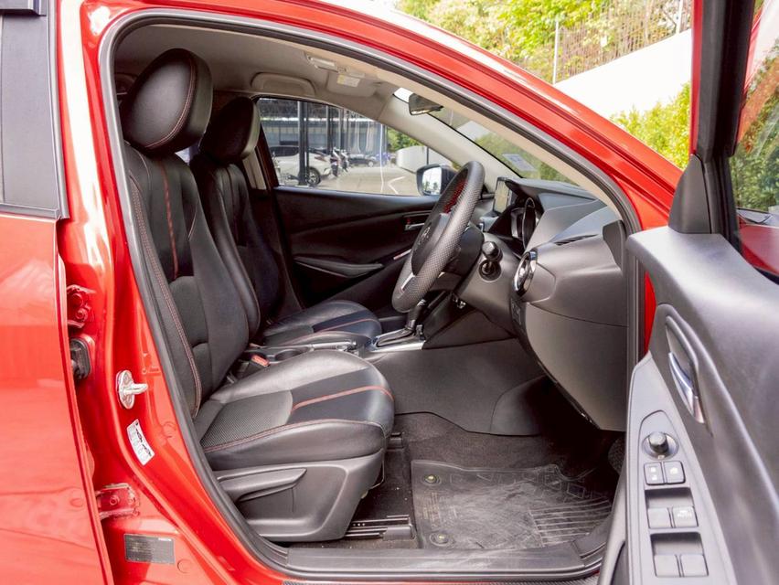 Mazda 2 1.5 Sport High Plus ปี 2015 ♨️ ประกันเครื่องเกียร์หลังการขาย3ปี / 30,000km. ♨️ 8