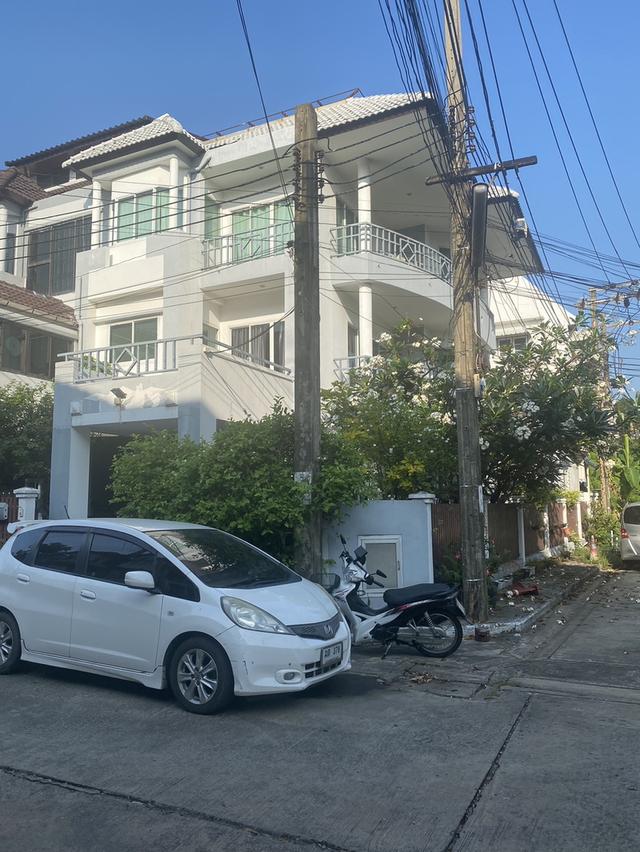 ที่ดิน พร้อมทาวน์โฮม 4 ชั้น ใกล้ รร.บดินทร์เดชา (สิงห์ สิงหเสนี) 5