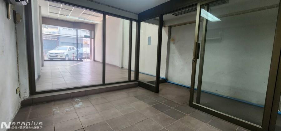 . 69030150 : ขายอาคารพาณิชย์ 5 ชั้น พร้อมต่อเติมดาดฟ้า บนที่ดินรวม 24.7 ตร.ว. ย่านวังบูรพา ใกล้ Mega Plaza และ ดิโอสยาม พลาซ่า อยู่ในทำเลธุรกิจ การค้า 8