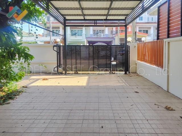 หมู่บ้าน พร้อมสุข ทาวน์เฮ้าส์ ซอย รัตนาธิเบศร์ 17 หลังริม 5
