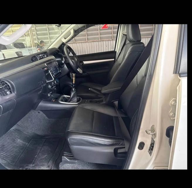 toyota hilux revo double cab 2.4 high prerunner a/t 2022 รูปย่อยที่ 2