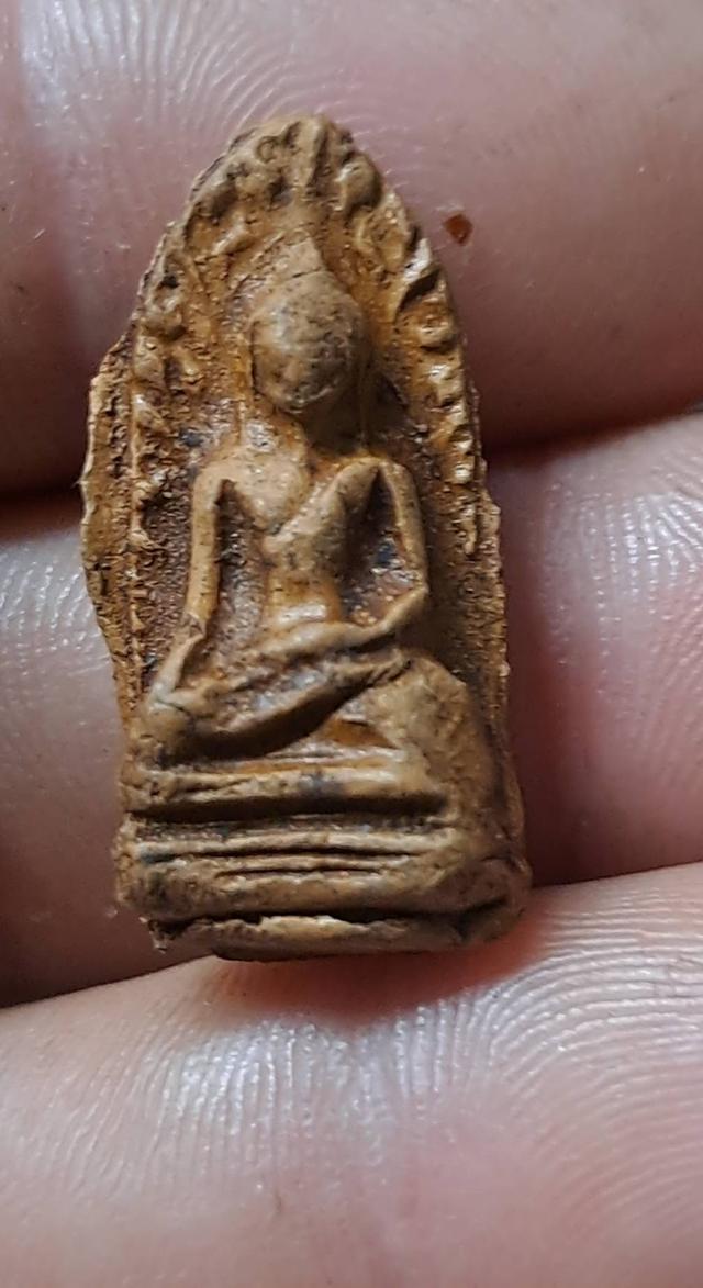 พระรอดมหาวัน พิมพ์ใหญ่ 4