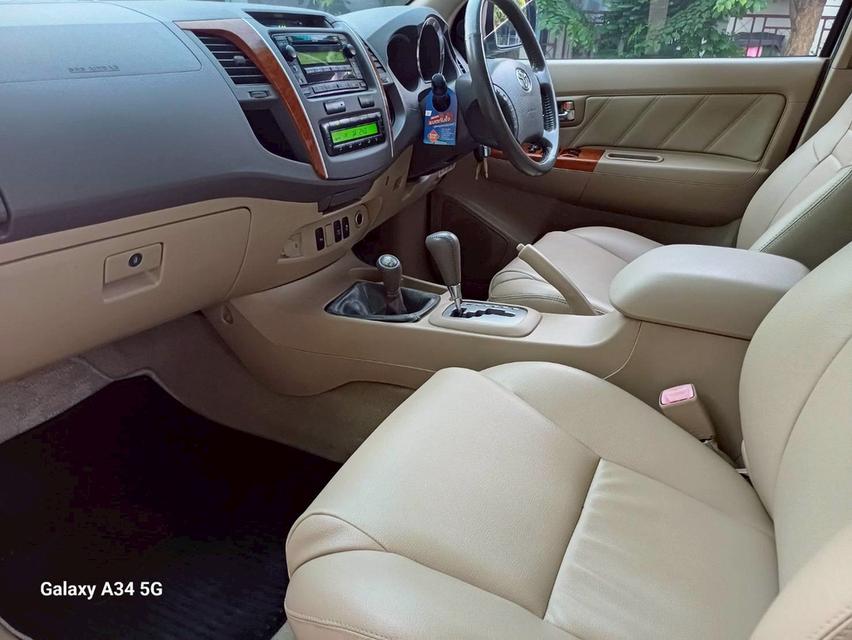 Toyota Fortuner 3.0 V 4WD A/T ปี2009 12