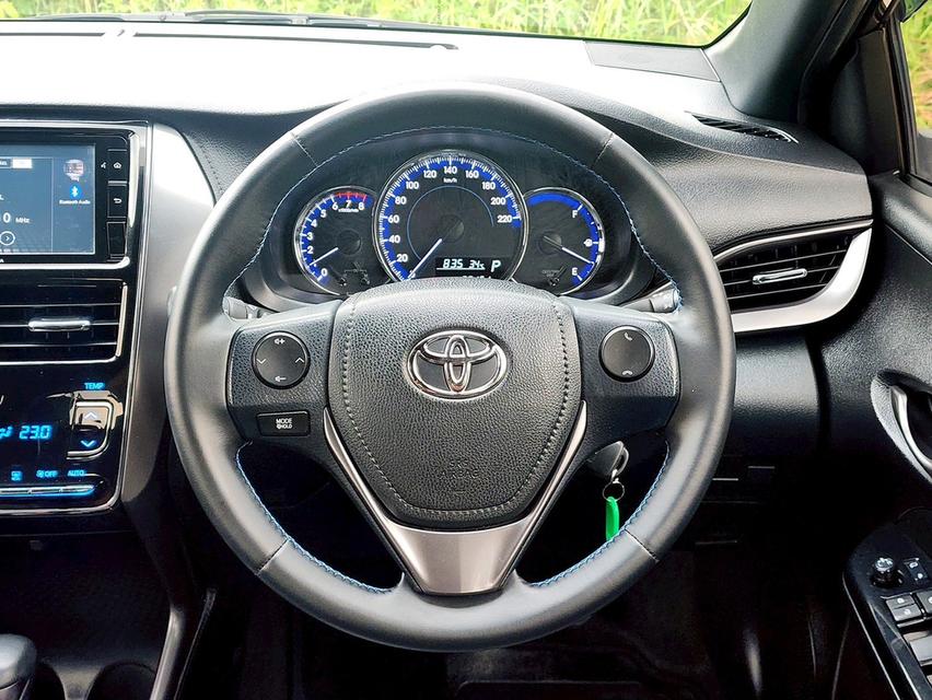 Toyota Yaris 1.2Sport ปี22 11