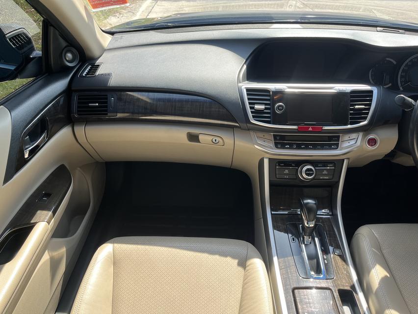 สวยขับดี อุปกรณ์ครบ มีนบุรี 2.4 Honda accord เบนซินขาย Honda ACCORD 2.4 TECH ท๊อปซันรูฟ ปี 2013 จด2014 10