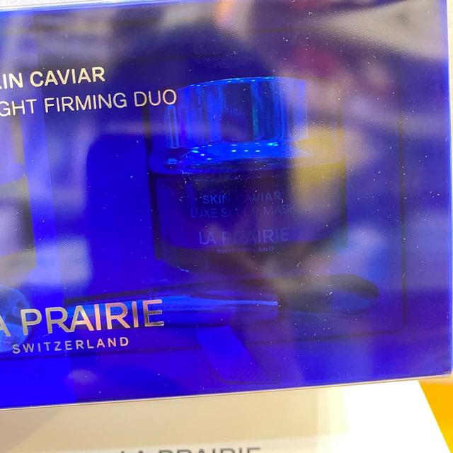 La Prairie Skin Caviar Day & Night Firming Duo ราคาเคาเตอร์ 24,300 บาท ลดราคาsetละ 14,000 บาทชุดเซ็ตผลิตภัณฑ์ดูแลผิวหน้า